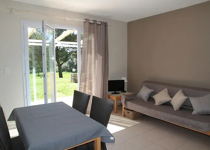 Вилла Domaine Les 4 Vents Патримонио